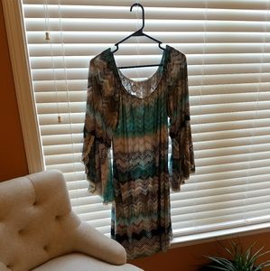 Bell sleeved knee-length dress